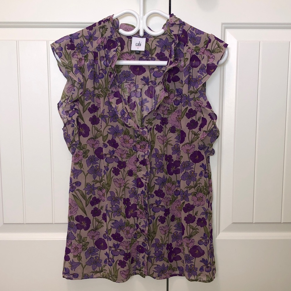 CAbi Trifle Top Plum Floral V-Neck Sleeveless Blouse - S